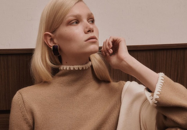 Discover Luisa Spagnoli’s elegant knitwear collection, designed for refined seasonal style.